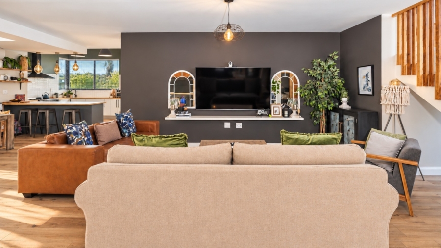 4 Bedroom Property for Sale in Magalies Golf Estate North West